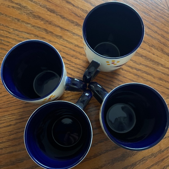 Temptations Old World Vivid Mugs - EUC - Picture 4 of 8